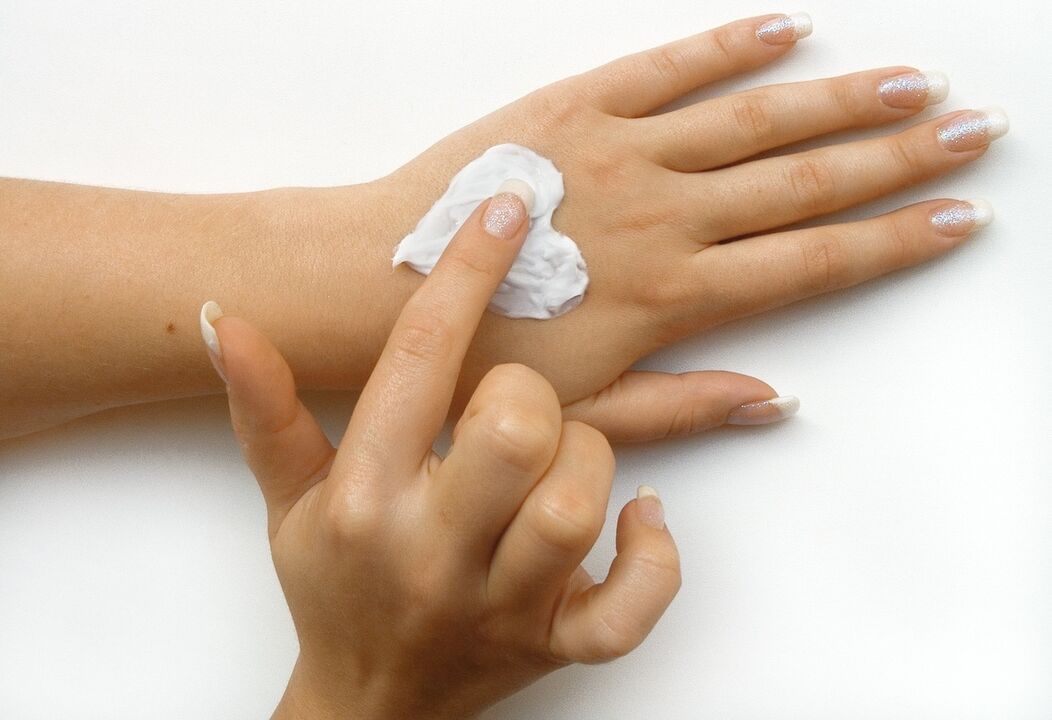 κρέμα χεριών για την αναζωογόνηση του δέρματος